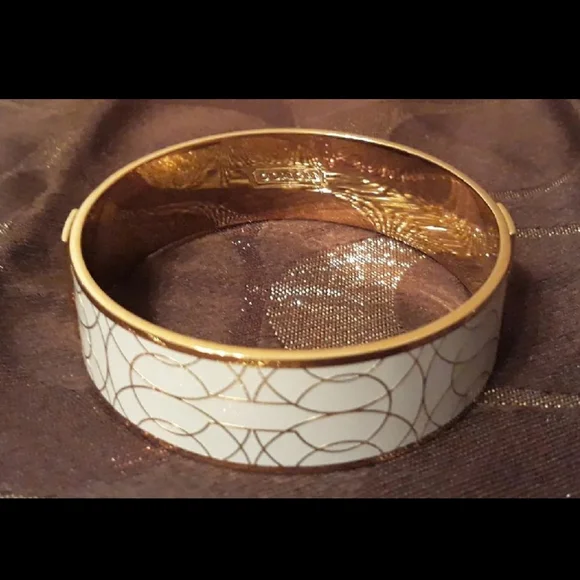 COACH STATEMENT PIECE NWOT - Picture 3 of 5